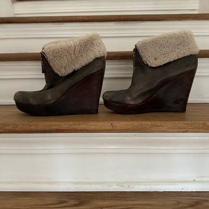 Matt Bernson Leather and Shearling Bootie Wedge Sz 9